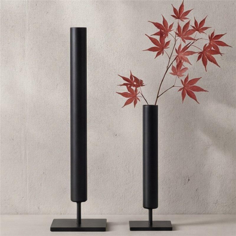 J1UL1N Black Metal Single Stem Vase