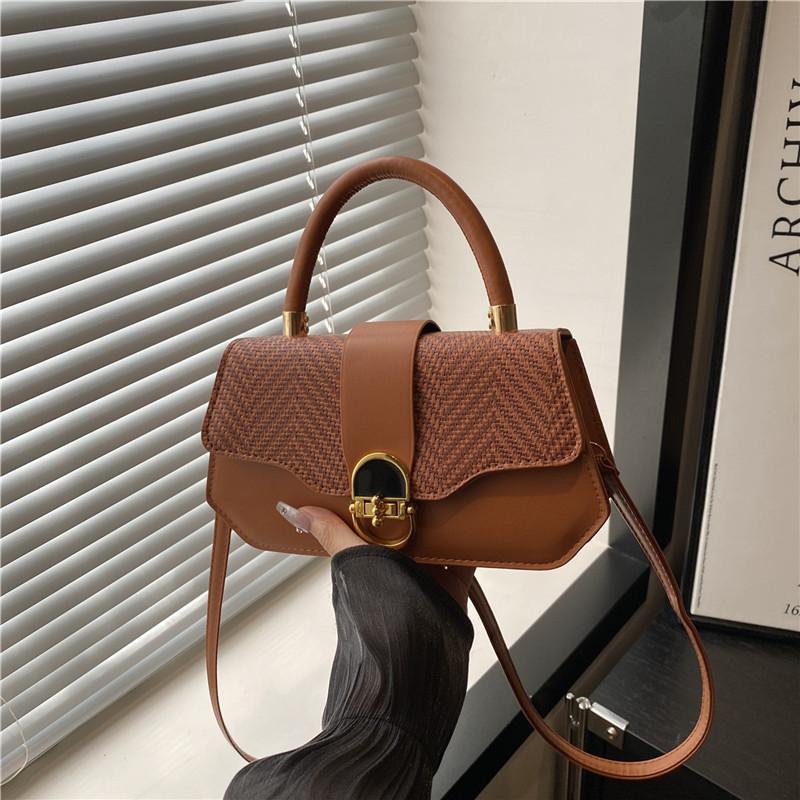Pu Small Square Bag For Women With Simple Lock Closure For Daily Casual Use