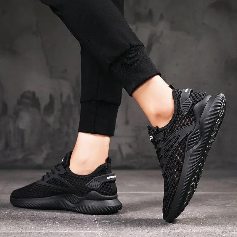 Men's Breathable Mesh Shoes Sports Shoes Solid Color Casual Versatile Trend Personalized New Running Shoes Lace-up Shoes