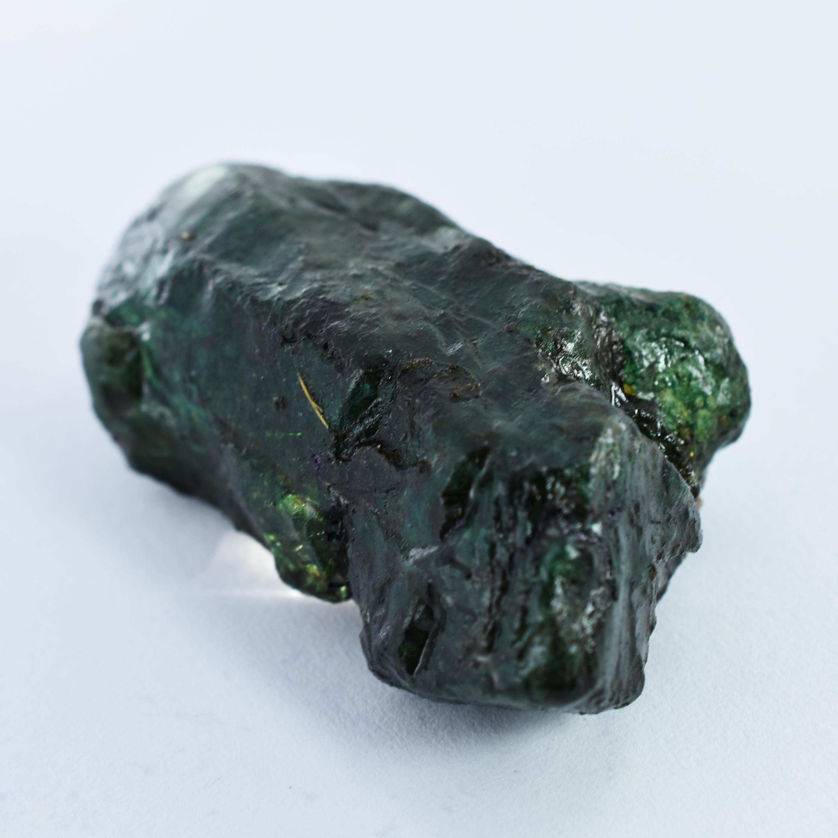 

Natural Green Emerald 192.48ct Rough Certified Loose Gemstone 52.1 mm зелений