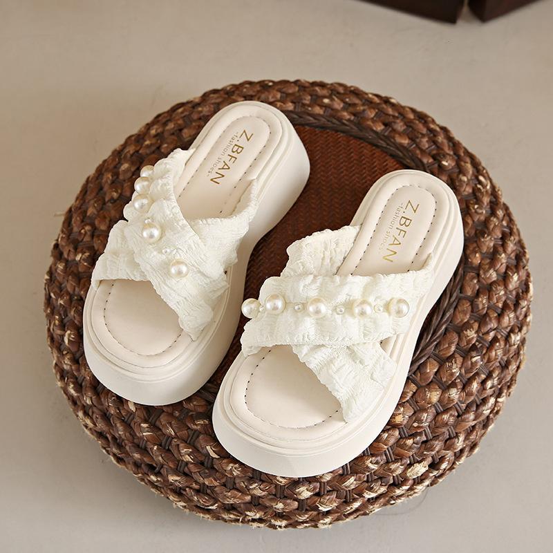 Women's heightening new one-word sandals thick-bottomed outer wear skirt French elegant outer wear pearl slippers 2025 summer