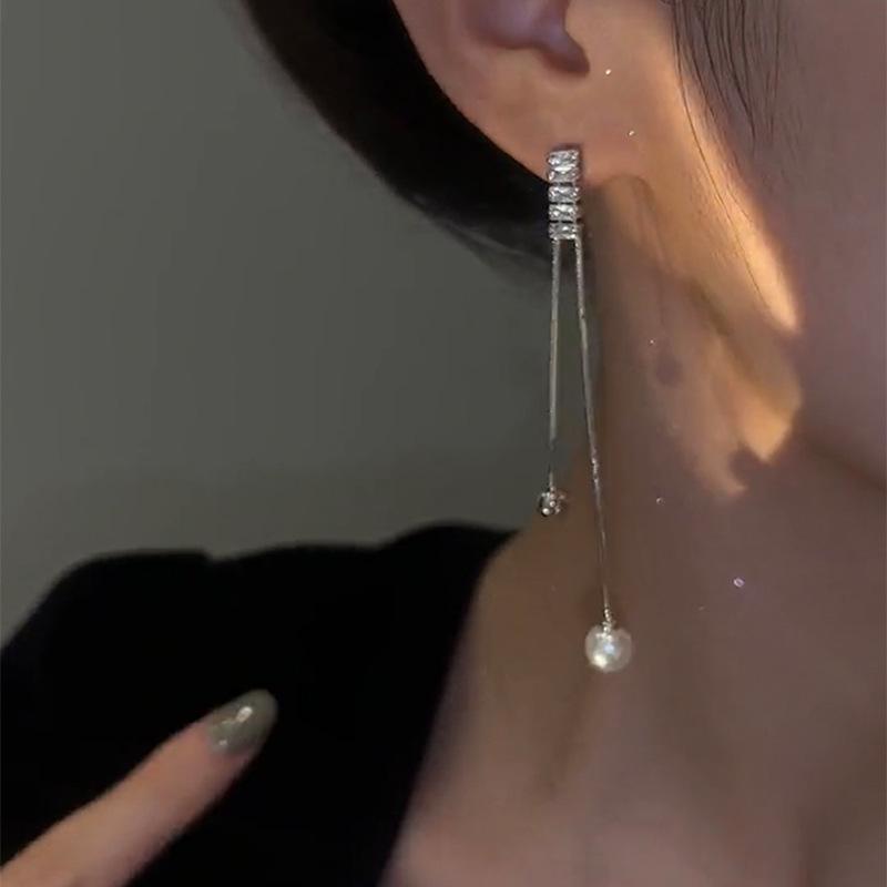 Rectangle tassel pearl earrings ins style personalized light luxury stud earrings fashionable new versatile earrings