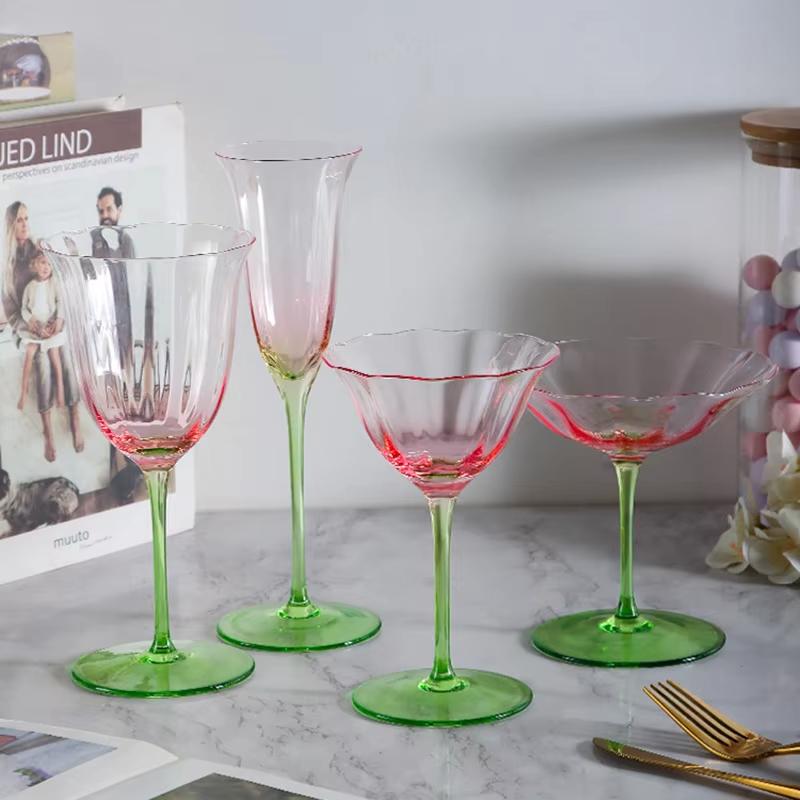 Bicchieri da Vino di Lusso Retrò in Cristallo Strisce Verticali Chiare Design Floreale Rosa Verde Flûte Calice da Cocktail Martini