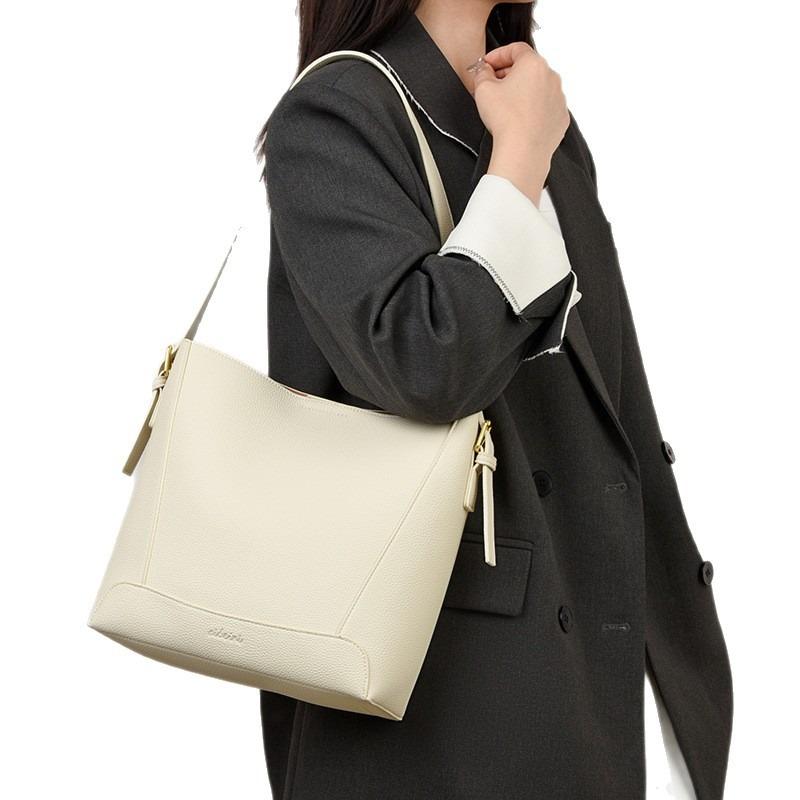 Bucket Bag Women's New Women's Fashion Large-capacity Commuter Portable Shoulder Messenger Bag Women's Bag