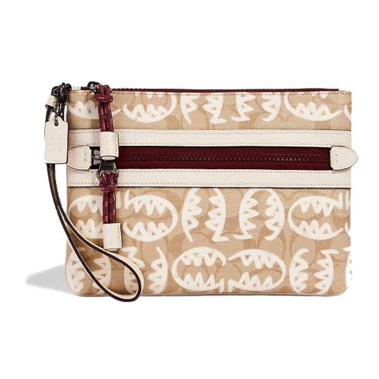 

Coach Xguangyuan Gallery 24 Limited Edition Classic Monogram Monster Graffiti Print Zipper Canvas And Leather Wristlet Clutch Medium 2656-QBOTV Basic Set (Bag+Dust Bag)