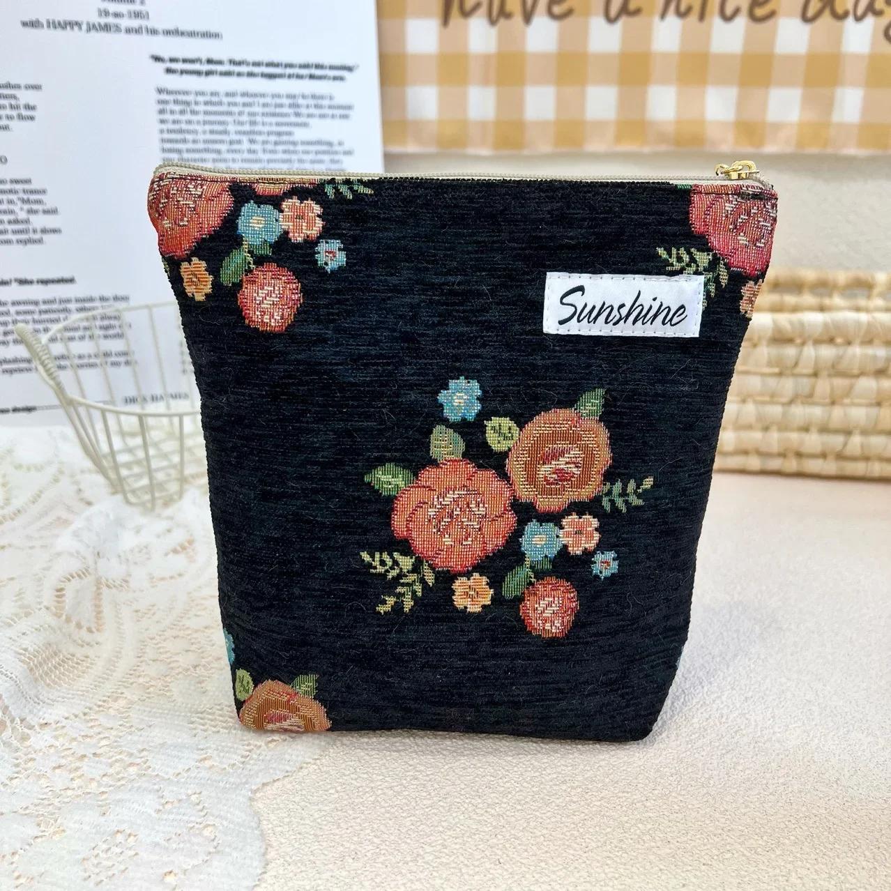 

Женская косметичка, маленькая винтажная фиолетовая цветочная косметичка, сумка для хранения помады, портмоне, держатель для гигиенических салфеток, чехол 17x17x7cm