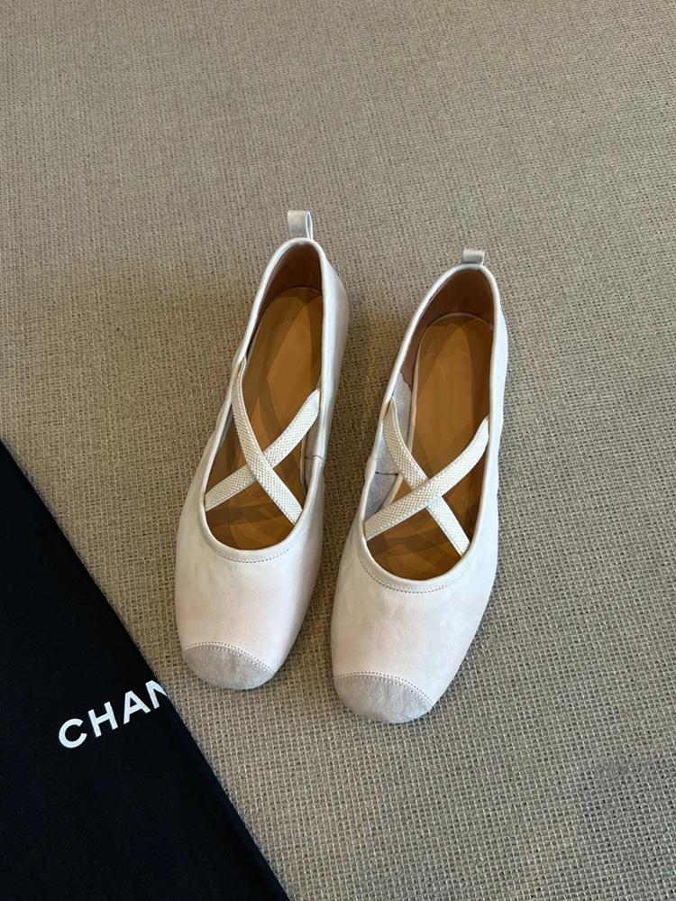 

Soft leather version~ 2025 summer new versatile women s gentle grandma shoes ballet shallow mouth Mary Jane shoes single shoes French style 40