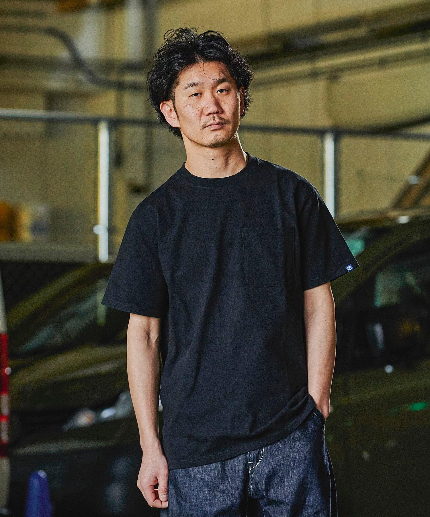 

GORDON MILLER Men s Short Sleeve Solid Pocket T-Shirt, Size L, Black, 1750813