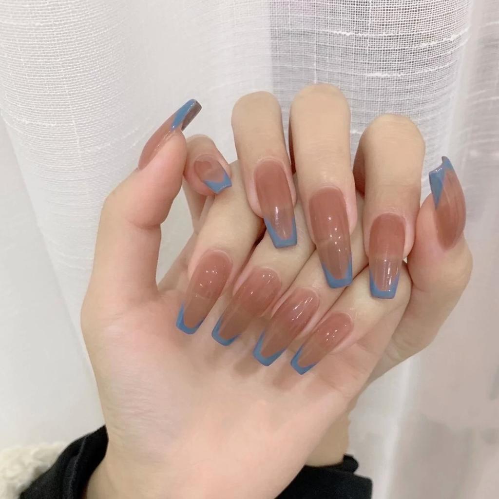 24Pcs Handmade Short Round Coffin Press On Nails Ocean Star Moon Blue Gradient Fake Nails With Glue