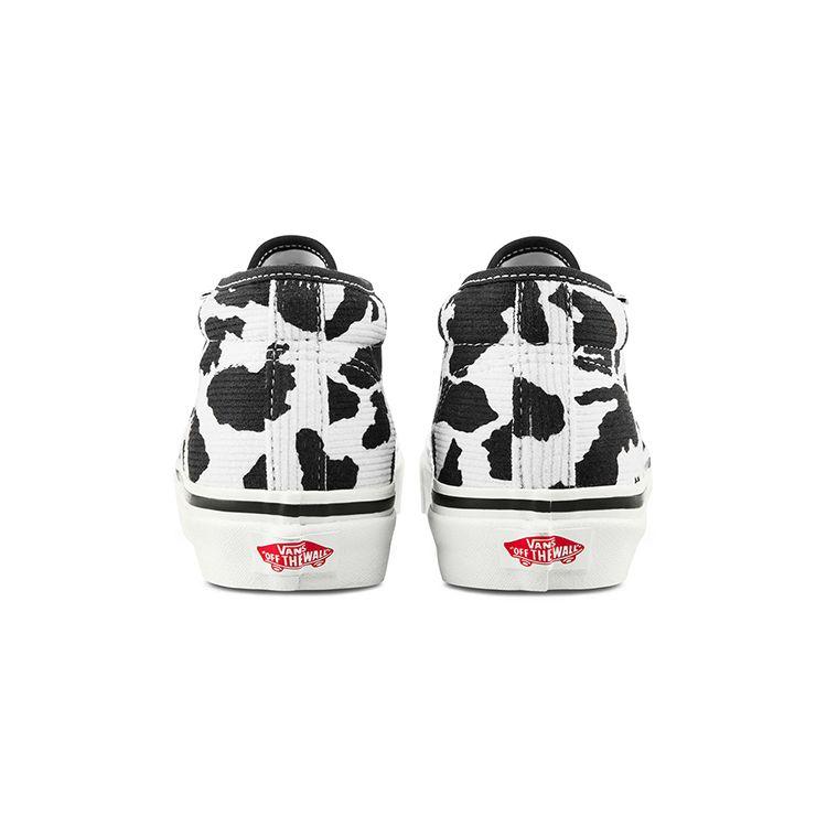 Vans Chukka 49 DX Comfortable Mid-Top Skate Shoes Unisex Sneakers Black White VN0A4BTI9GP