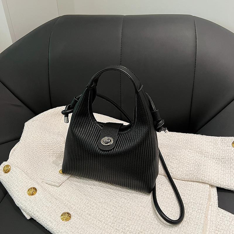 Ielgy Retro Texture Pleated Handbag Women Simple Fashion Underarm Bag Niche All-Match One-Shoulder