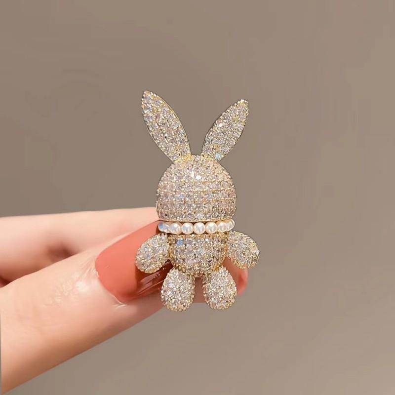 Nouvelles Broches Lapin Brillantes Incrustées de Strass Pour Femmes Mode Broche Cristal Perle Pins Bijoux Fête Mariage Cadeaux Accessoires