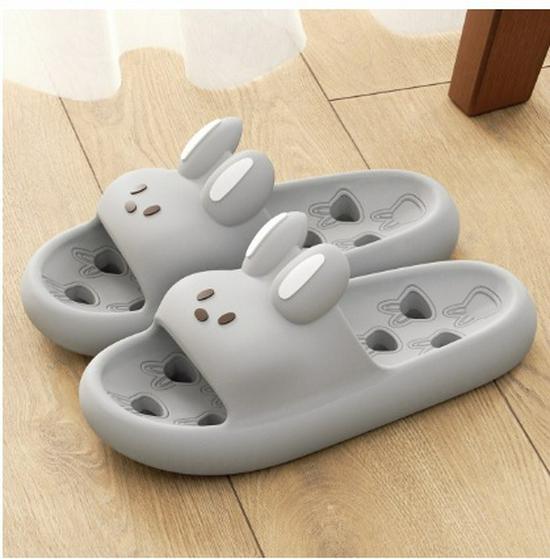 Men's and Women's Non-Slip Draining EVA Bathroom Slippers