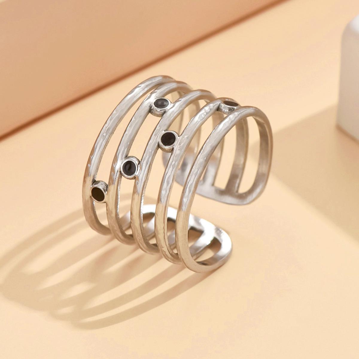 Retro High-End Stainless Steel Geometric Drip Oil Titanium Ring