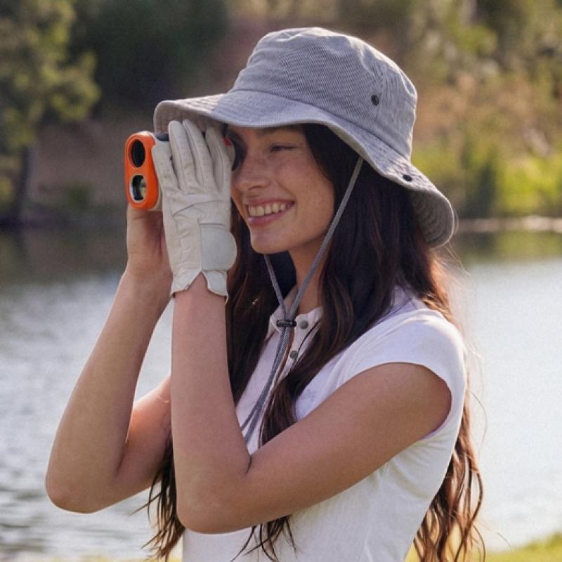 Seersucker Bucket Hat   White Bermudagrass Two Way