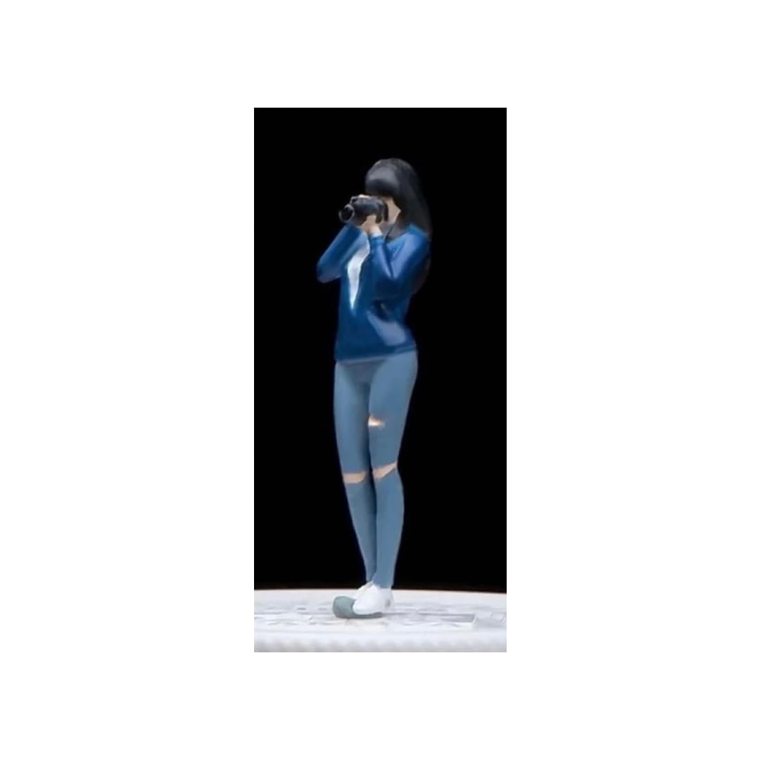 

scale figure of Camera Girl in Distressed Denim diorama 1/64 22223195, model, [Used] синий