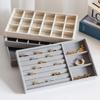 Minimalistisches Samt Schmuckschale mit mehreren Fächern - Kreative Ohrstecker & Halsketten Ausstellungs Schublade