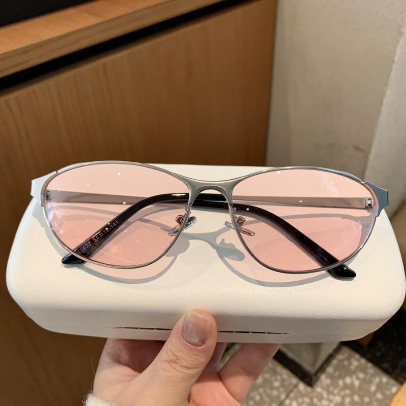 Trendy Small Frame Cat Eye Sunglasses Y2K Street Style Sunglasses Outdoor Men Women Fashion Outdoor Glasses Full Frame Silver Frame Light Blue Goggle