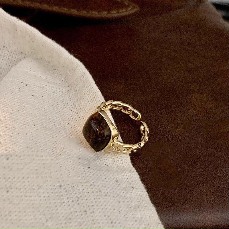 Elegant Geometric Square Brown Stone Rings for Women Men Vintage Fashion Metal Opening Rings Birthday Gifts Jewelry Accessories
