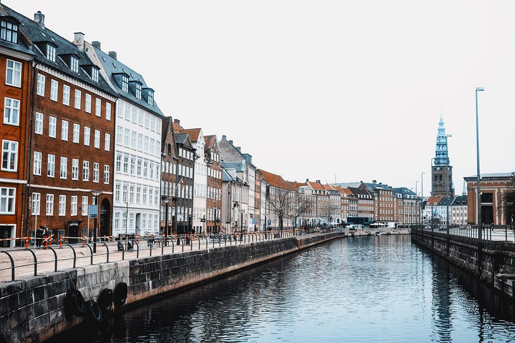 Fujifilm X Interchangeable Lens Fujinon Prime Pancake 27mm F2.8 Dustproof, Splashproof, and Freezeproof Aperture Ring F XF27MMF2.8 R WR