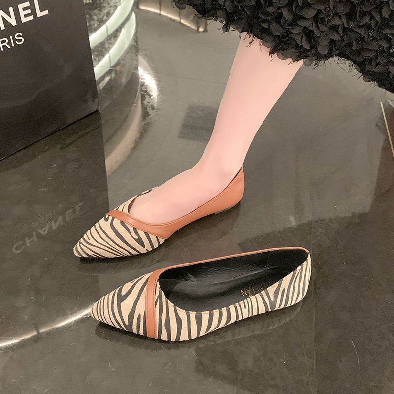 Fairy Gentle with Skirt, Lazy Single Shoes, Women's Foreign Style and Versatile Granny Shoes, New In Spring and Summer 2025