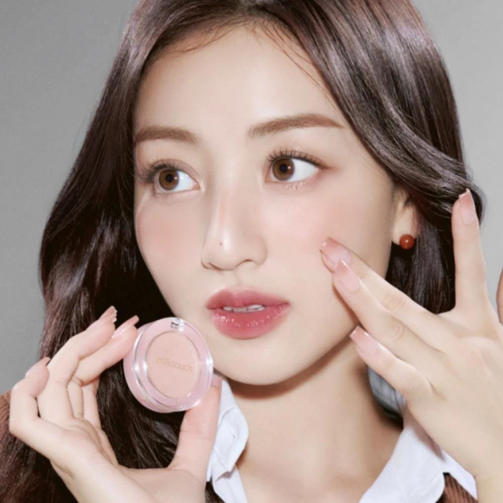 Tone-on-Blusher (2 colors) 01 Toasted Nuts