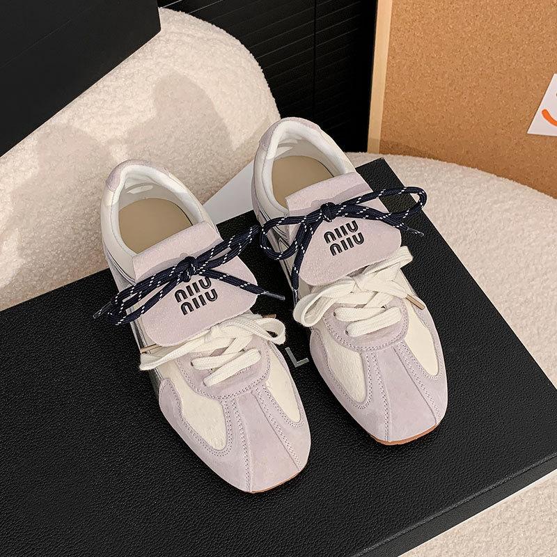 Rétro Semelle plate Rehaussement intérieur Motif léopard Chaussures d'entraînement allemandes Chaussures de sport décontractées polyvalentes pour femmes Tendance