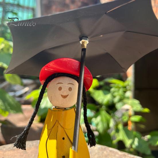 Hanging Bird Feeder Set with Metal Chain Umbrella Girl Design Light Metal Bird Feeders Easy Cleaning Feeder with Brush for Outdoor Garden Decoration