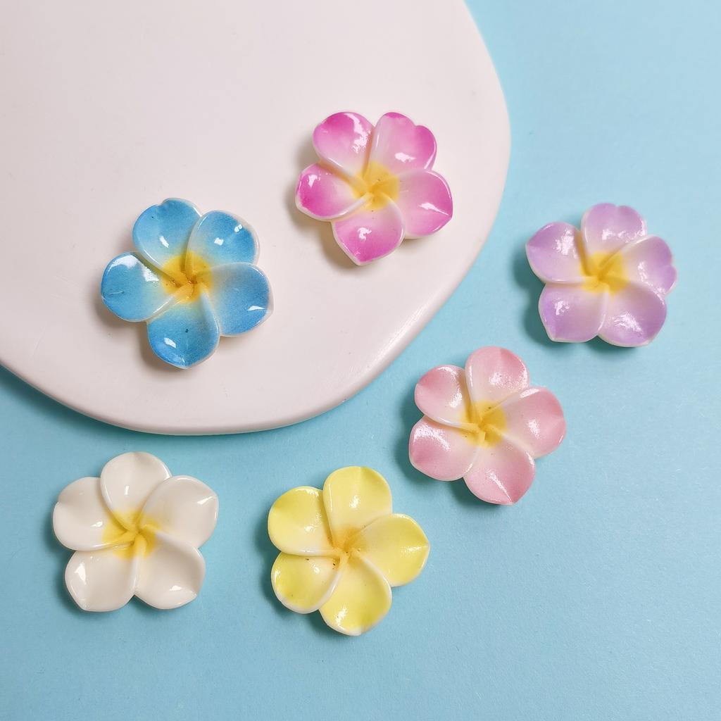 100pcs Mix Cute Frangipani Flower Flatback Resin Cabochon Embellishments DIY Scrapbooking for Girls Hairpin Headband Gifts