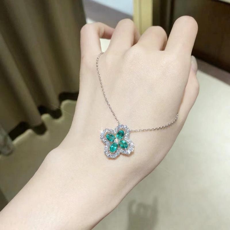 Women s Adjustable French Emerald Four-Leaf Clover Ring & High-End Clavicle Chain