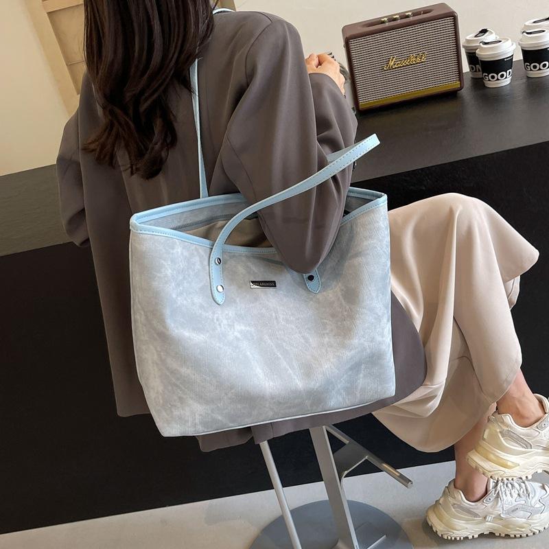 Fashion large-capacity tote bag Fashion commuter bag Women's summer 2025 new versatile shoulder tote bag