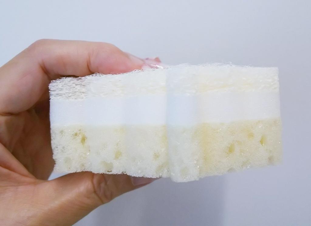 Ohe Kitchen Sponge White Sheep Length X Width 11 X Height Cm Cf Fluffy and Gentle Wash Sheepy Sponge Approx. 7.3 3.5