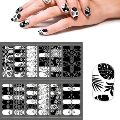 Nagelklistermärke Olika Mönster Självhäftande Vit Svart Halloween Levande DIY Nageldekor Dekaler för Manikyr