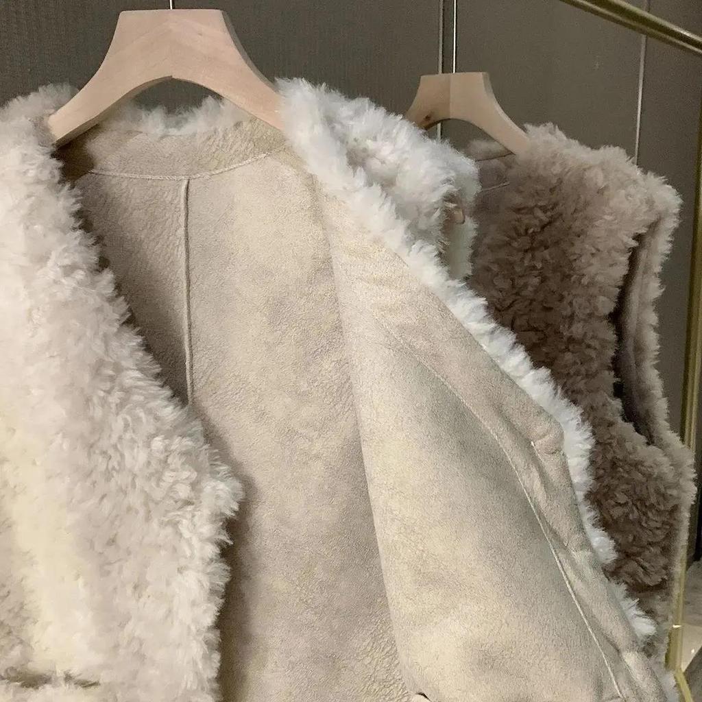 Women's Lamb Fur Vest Leather and Fur Integrated Warm Vest Spring and Autumn Fashionable Outer Vest Jacket