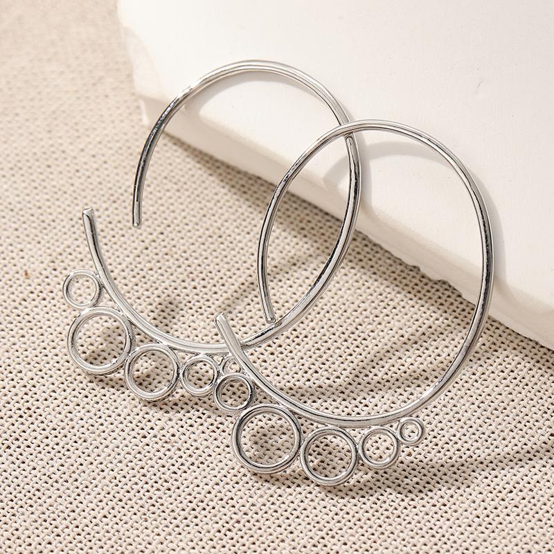 Vintage Geometry Hand Carved Hollowed Silvery Plated Pendant Earrings for Women  Concise Party Jewelry Accessories Crafts