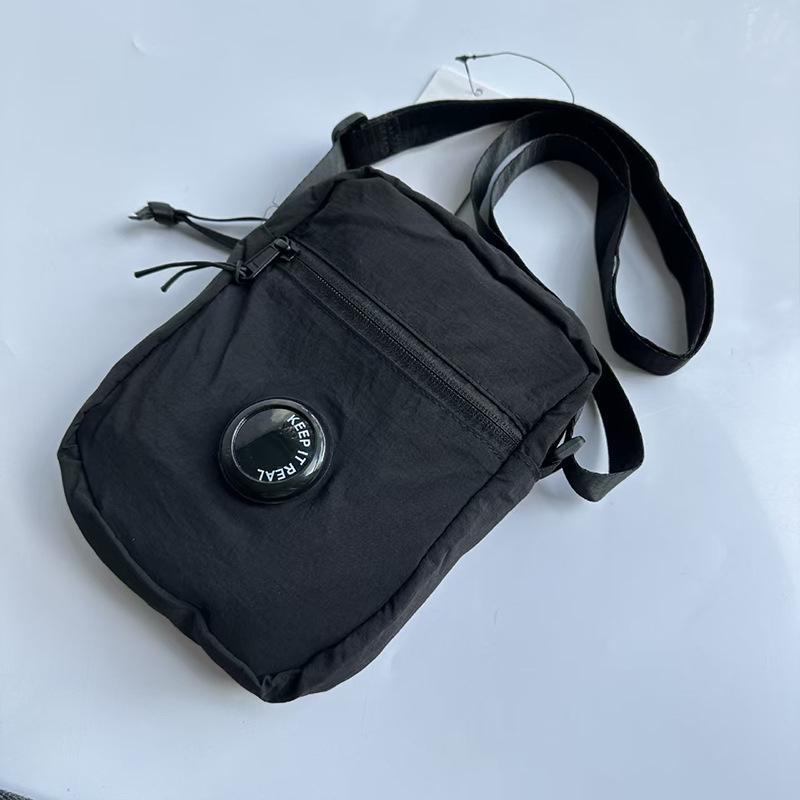 2025 New Men's Trend Messenger Bag Large Capacity Nylon Fashion Messenger Bag Casual Outdoor Simple Shoulder Bag