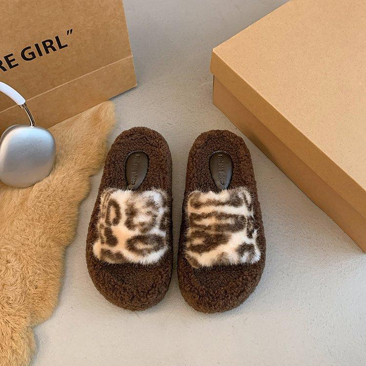 

Leopard print thick bottom heightening fluffy slippers women s wear 2025 new autumn and winter fashion home fluffy cotton slippers 40