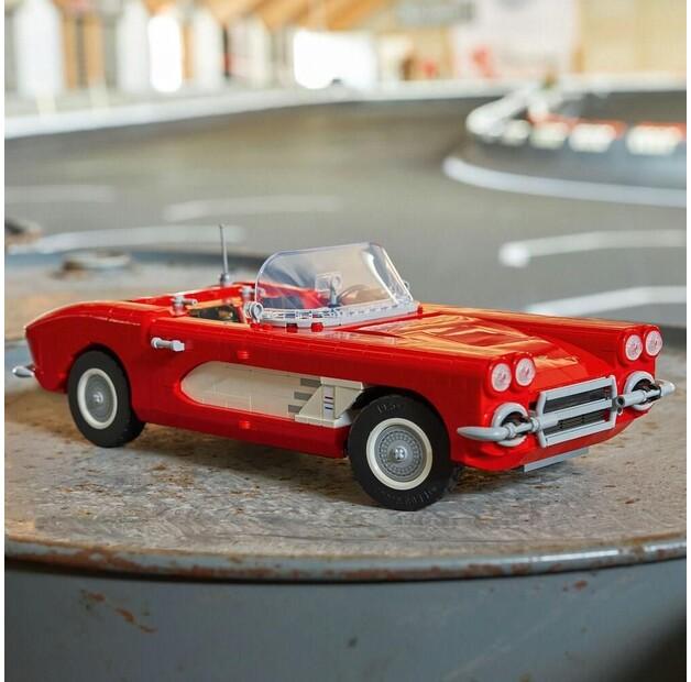 LEGO ICONS 10321 Corvette