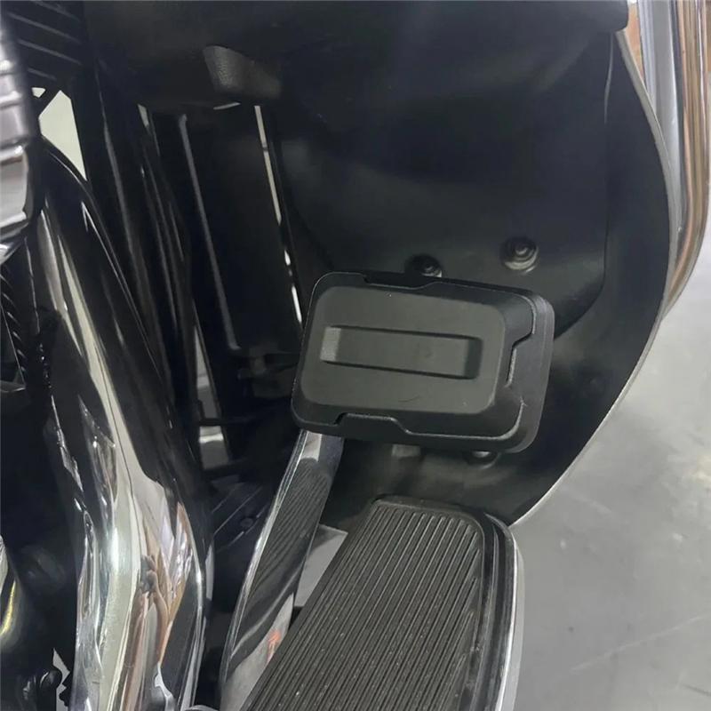 Motorcycle Foot Pegs Brake Pedal Pad Footrest Replacement For Touring Electra Street Glide Trike Dyna Fat Boy Softail