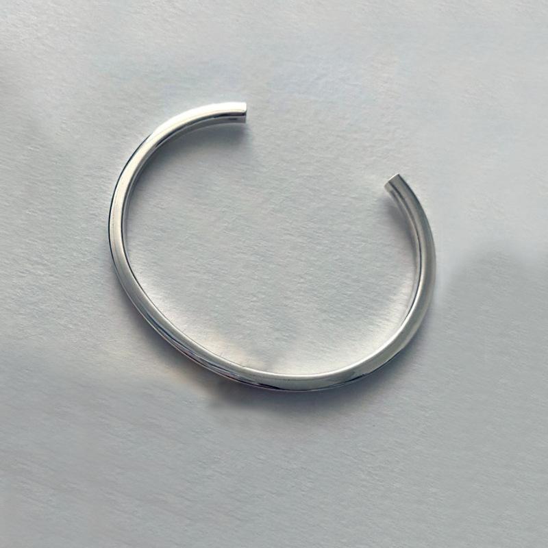 

Buyee 925 Sterling Silver Female Classic Bangle Circle Polishing Simple Open Bangle for Women Men Fashion Fine Jewelry Bangle