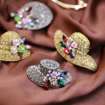 Fashion Alloy Corsage, Diamond-Encrusted Sun Hat, Ancient Gold Brooch, Versatile Clothing Accessories