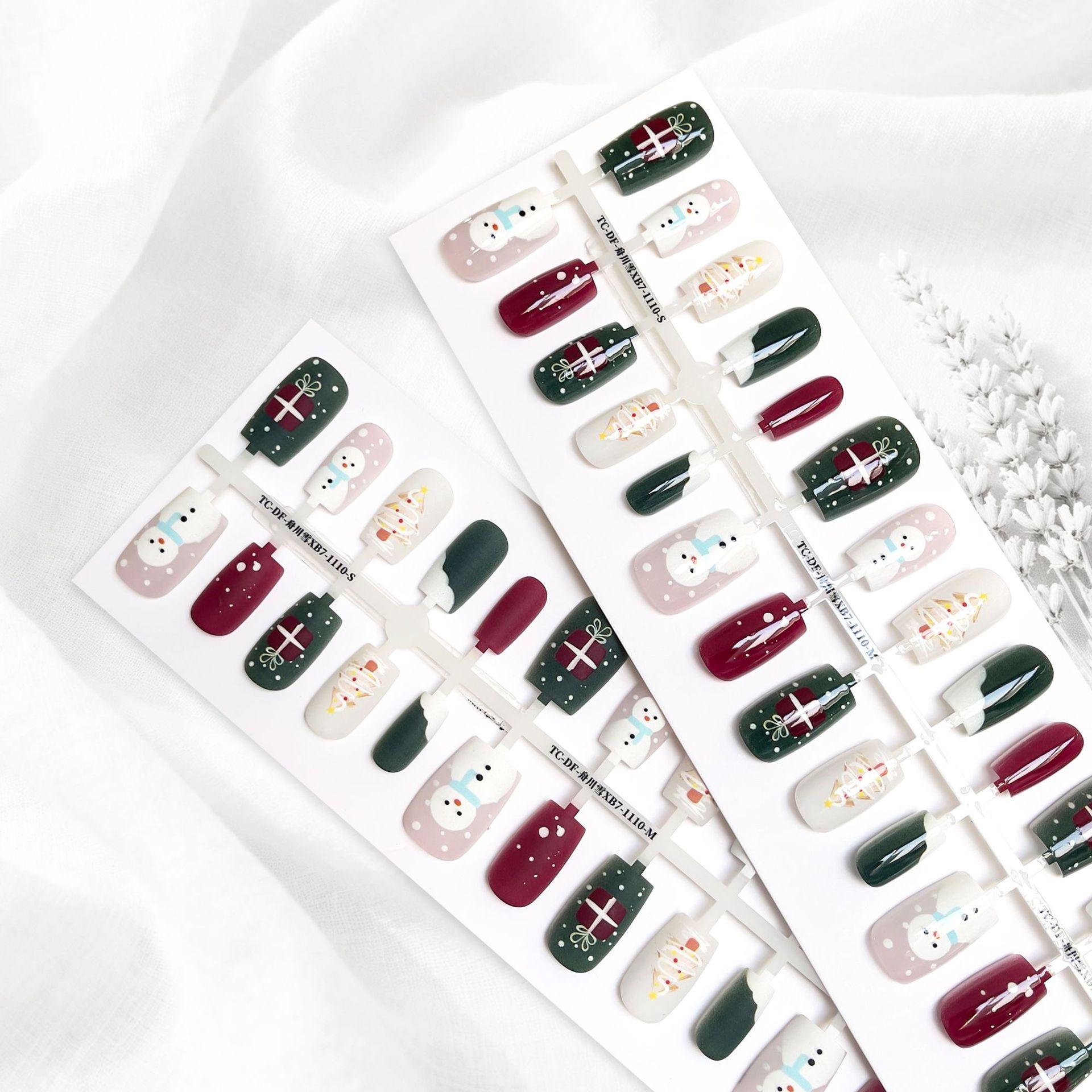 

Christmas Cartoon Nail Art Strips: Sweet Reindeer & Snowman Designs Natural Matte No Top Coat (4 sets per strip)