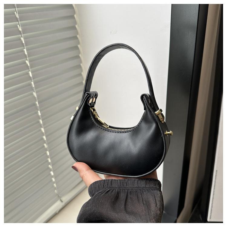 Niche design fashionable and cute ins mini bag female foreign style 2025 new portable crescent bag