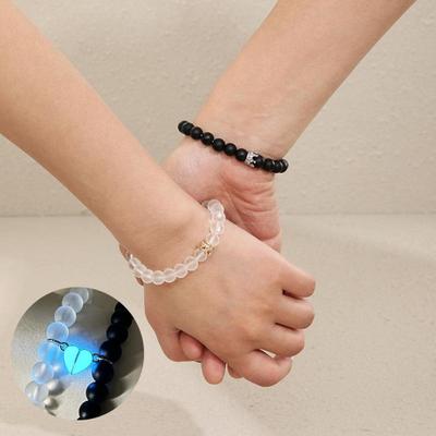 2Pcs Handmade Crown Beaded Charms Bracelet Luminous Heart Glow In The Dark Elastic Couple Bracelet Men Women Lover Gift
