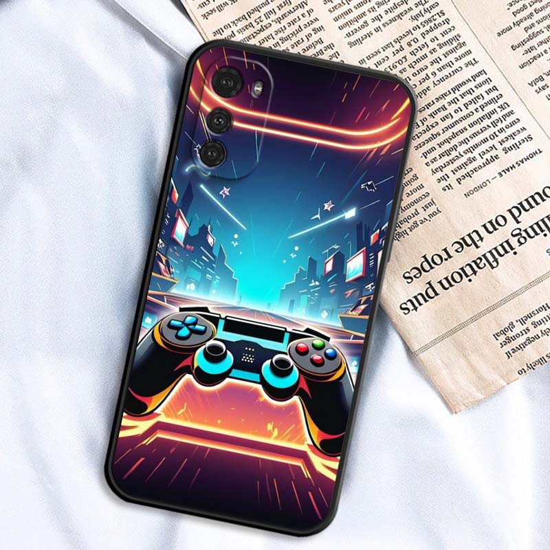 Creative game controller Phone Case For Motorola G85 Edge 50 G24 G35 G14 G04 40 G72 G34 G G54 G13 G32 5G Black