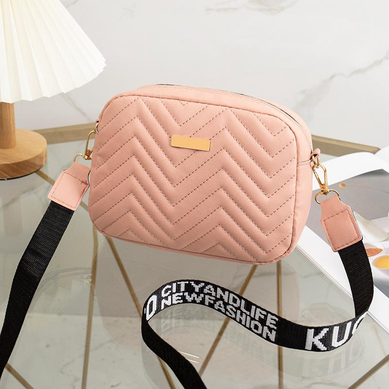 Women's Bag, New Embroidered Wavy Messenger Bag, Fashionable and Simple Long Standard Decorative Shoulder Bag, One Piece of Hair
