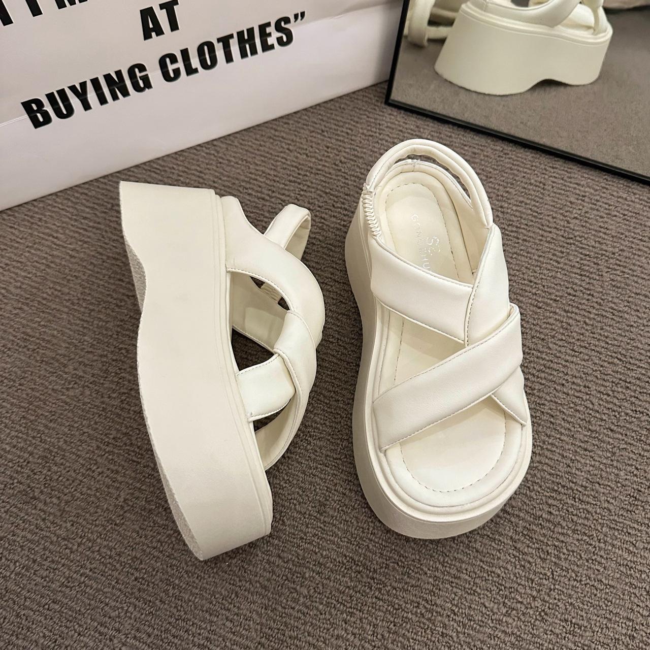 

Thick-soled cross-strap girls Roman sandals summer wear versatile fashion soft-soled bread shoes with skirts beach shoes 40 бежевый