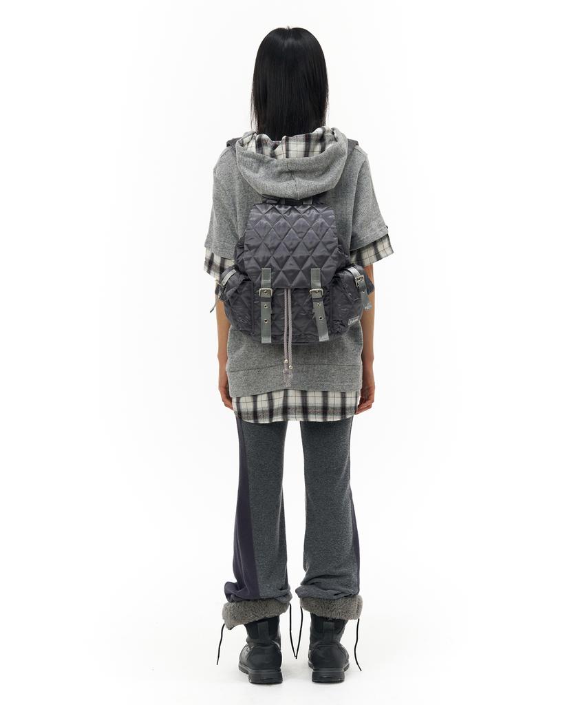 Pahisum Glossy Quilted Backpack_Charcoal