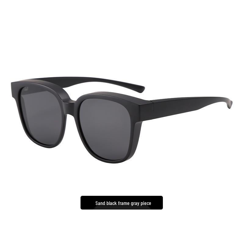 Stylish UV Protection Polarized Clip-On Sunglasses for Women - Large Frame & Color-Changing, Compatible with Myopia Glasses