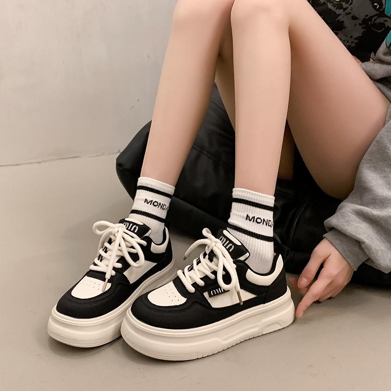 2025 Spring Autumn Comfortable Large-size Walking Shoes for Women Fashion New Round Toe Breathable Sexy Non-slip Casual Sneakers